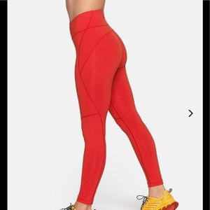 NEW W TAGS Outdoor Voices 3/4 Legging In Scarlet